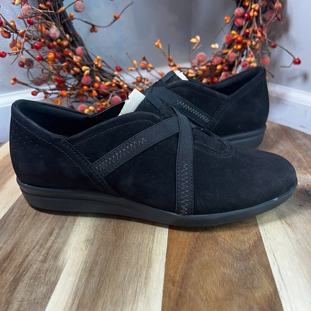 Women's Clarks Tamzen Step Slip-On Shoes Loafer Sz 7.5M in Black Nubuck